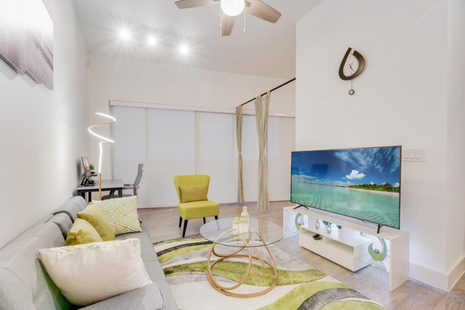 Snazzy Loft Style 2Br I Gym I Parking I Workspace Dallas Extérieur photo