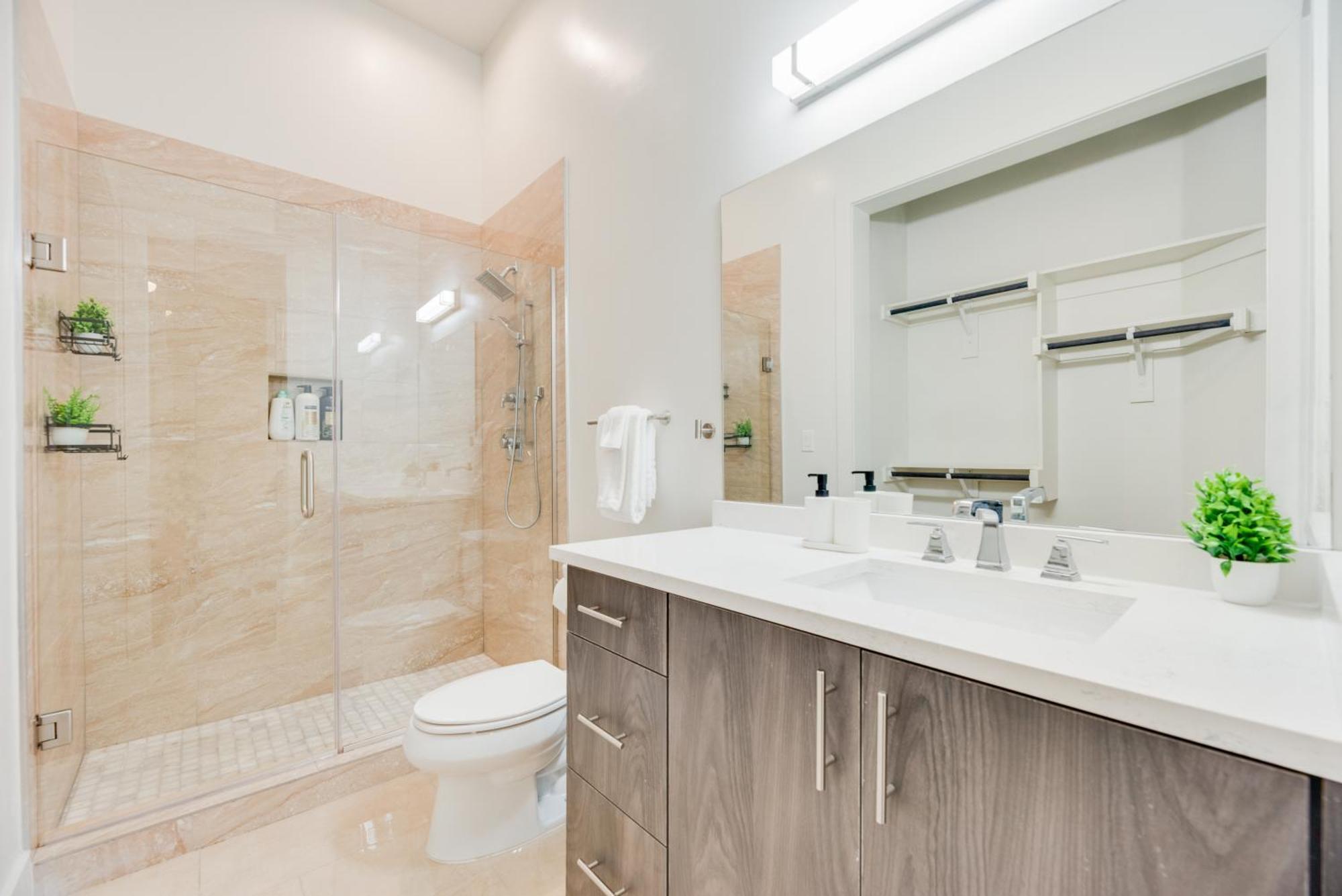 Snazzy Loft Style 2Br I Gym I Parking I Workspace Dallas Extérieur photo