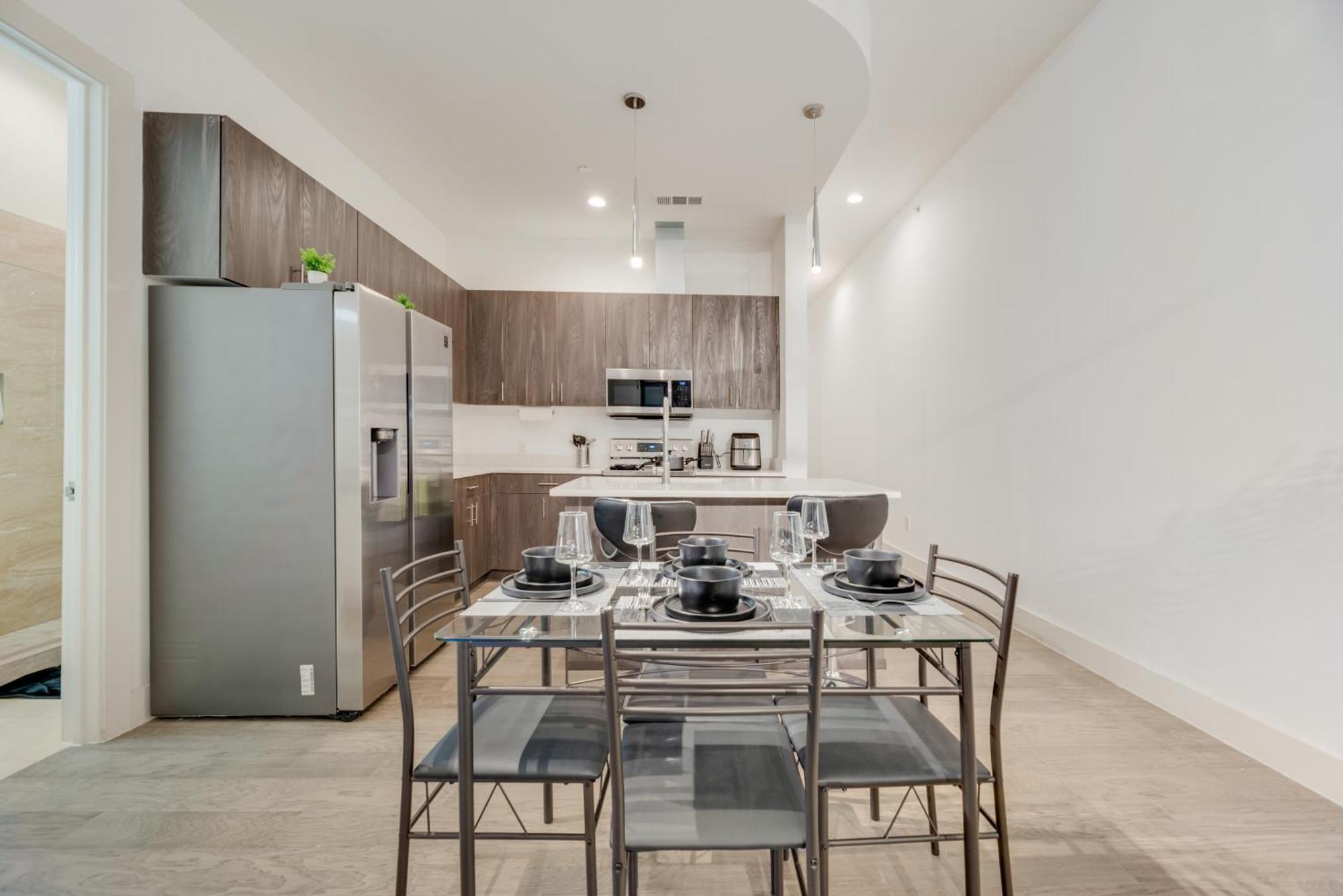 Snazzy Loft Style 2Br I Gym I Parking I Workspace Dallas Extérieur photo