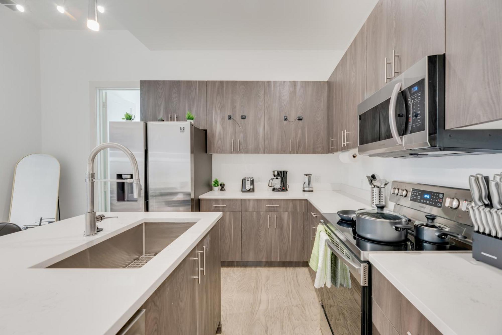 Snazzy Loft Style 2Br I Gym I Parking I Workspace Dallas Extérieur photo