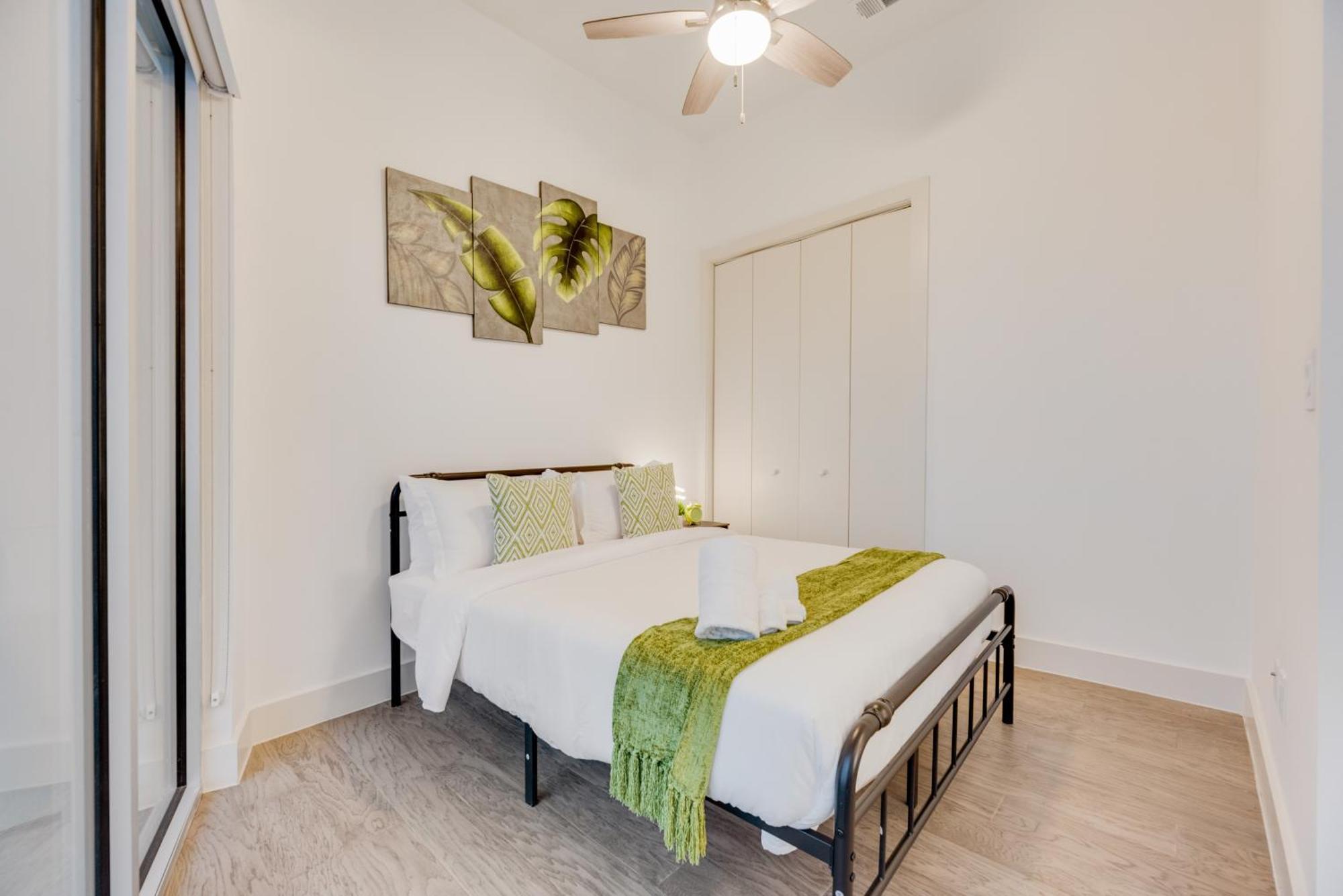 Snazzy Loft Style 2Br I Gym I Parking I Workspace Dallas Extérieur photo
