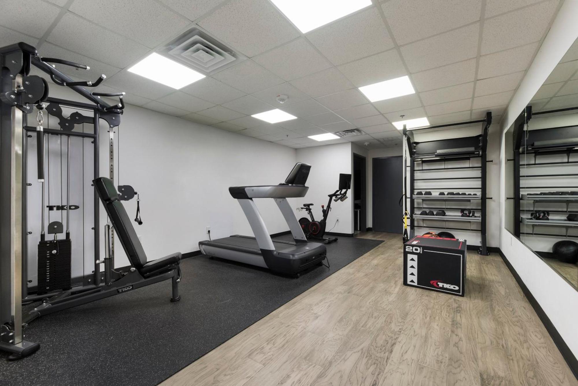 Snazzy Loft Style 2Br I Gym I Parking I Workspace Dallas Extérieur photo